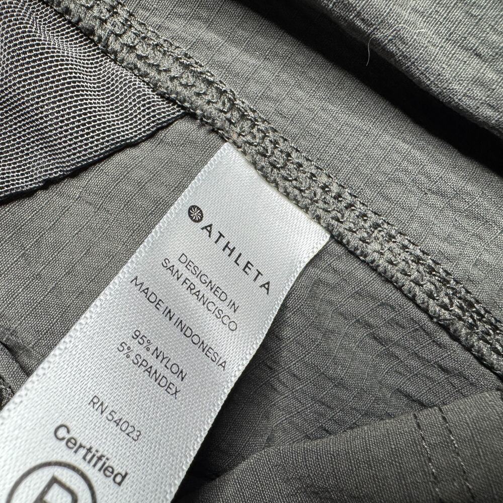 Athleta Trekkie North Shorts Womens 14 Gray Outdoor Hiking Nylon Stretch Gorp - Picture 3 of 10